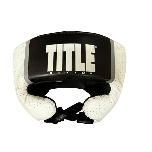 Title Boxing XL Boxing Headgear White/Black With Aerovent Technology NEW - Picture 1 of 6